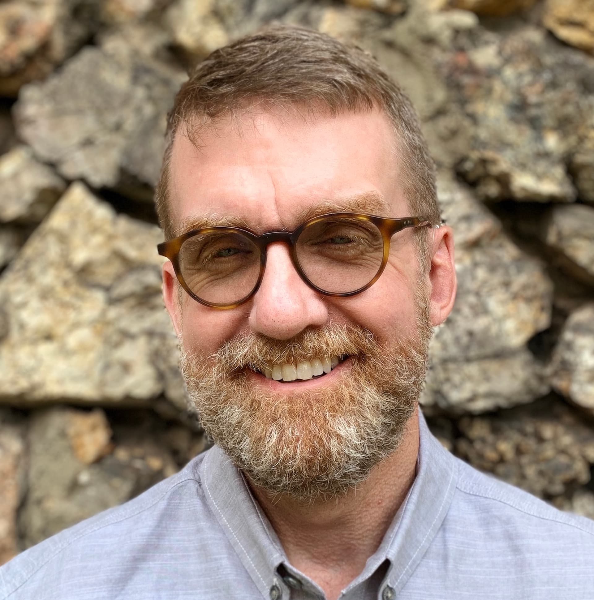 Lee Meadows headshot