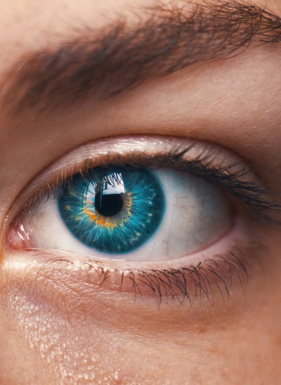 a person's blue eye