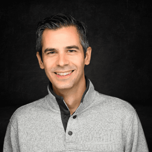 Daniel Gonzalez-Socoloske headshot