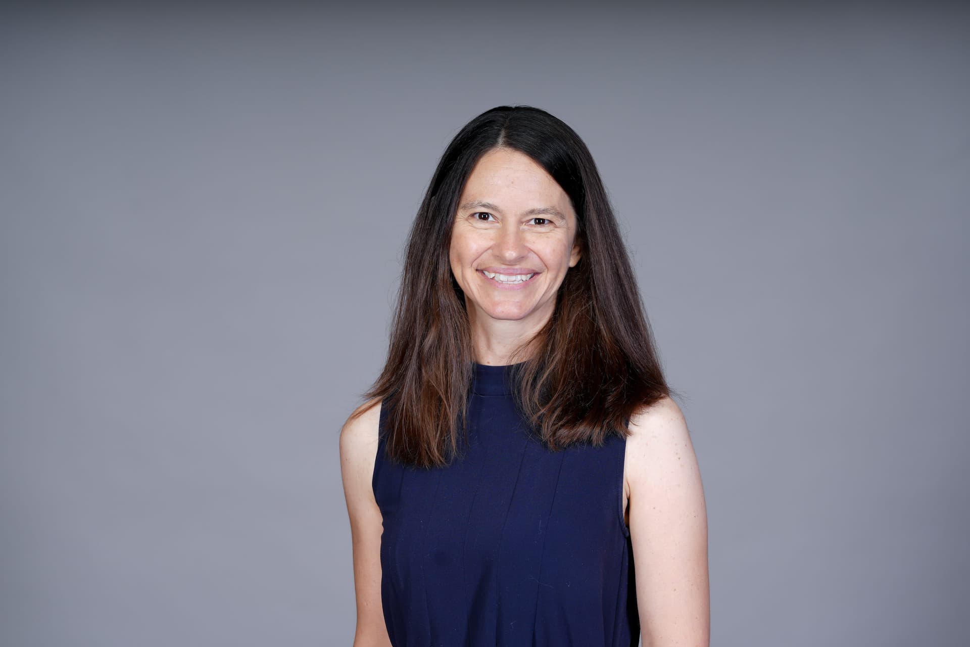 Angela Carpenter Headshot